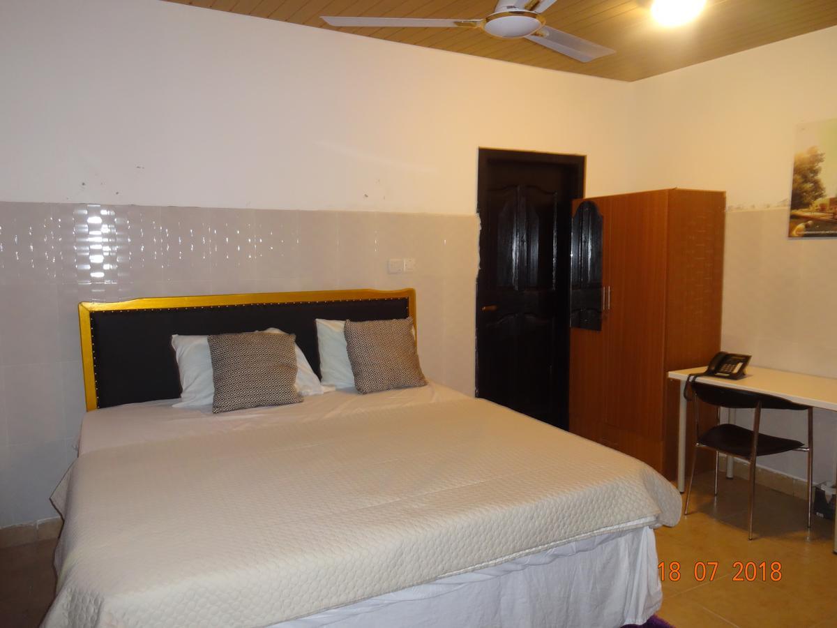 Nordik Palace Bed & Breakfast Тема Екстериор снимка