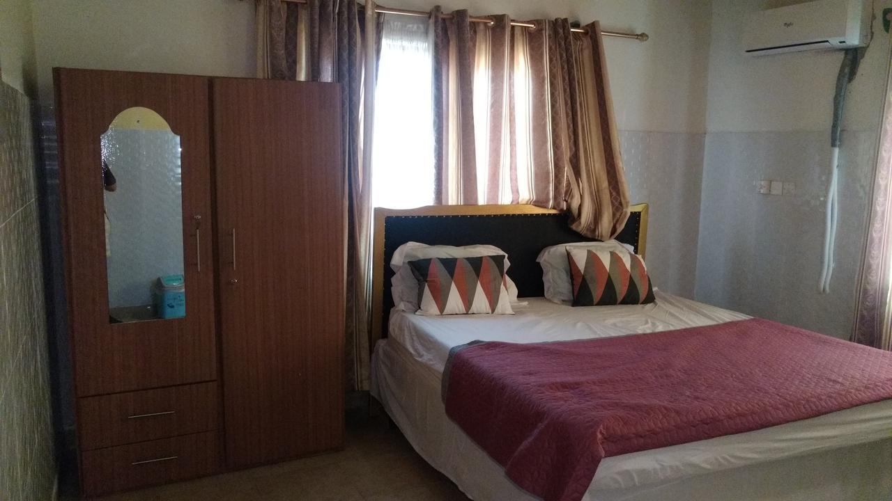 Nordik Palace Bed & Breakfast Тема Екстериор снимка