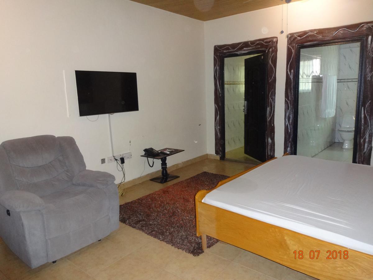 Nordik Palace Bed & Breakfast Тема Екстериор снимка