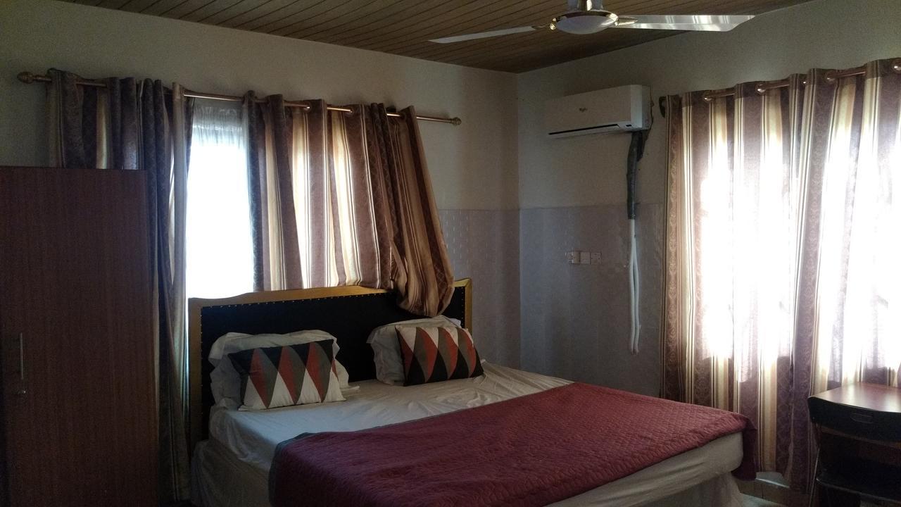 Nordik Palace Bed & Breakfast Тема Екстериор снимка